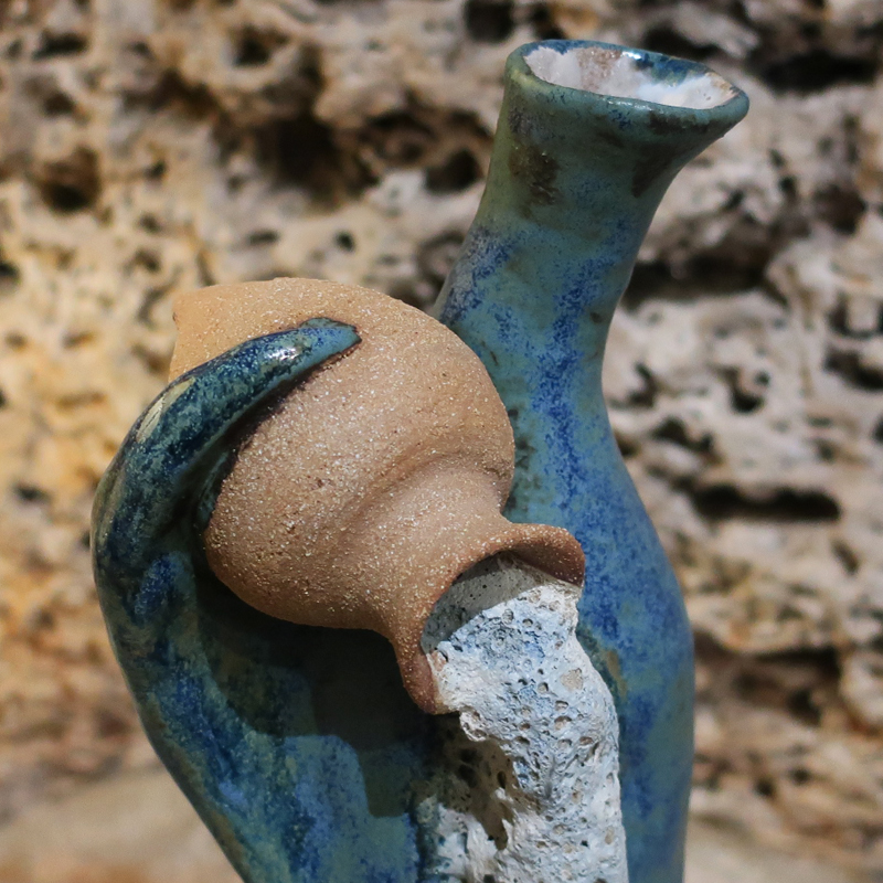 bottiglia scultura in gres, bottle stoneware sculpture made in tuscany