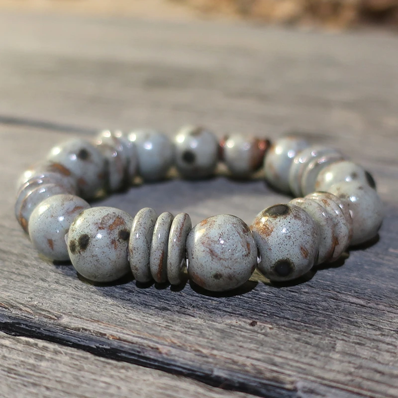 bracciale in ceramica fatto a mano in toscana, ceramic bracelet handmade in tuscany