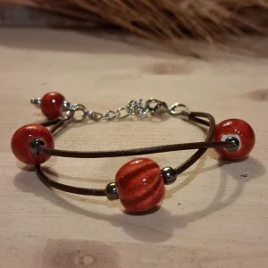 bracciale rosso in ceramica artigianato toscana, red bracelet in ceramic handcrafted in tuscany