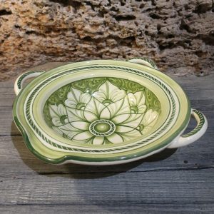 centrotavola verde con tre manici e beccuccio ceramica artigianale, green centerpiece in ceramic made in tuscany