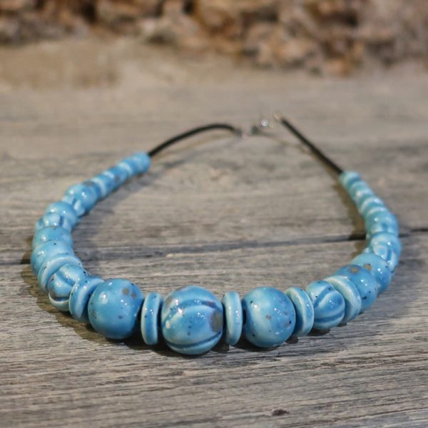 collana azzurra gioielli in ceramica artigianato artistico toscana, blue necklace ceramic jewels of tuscany