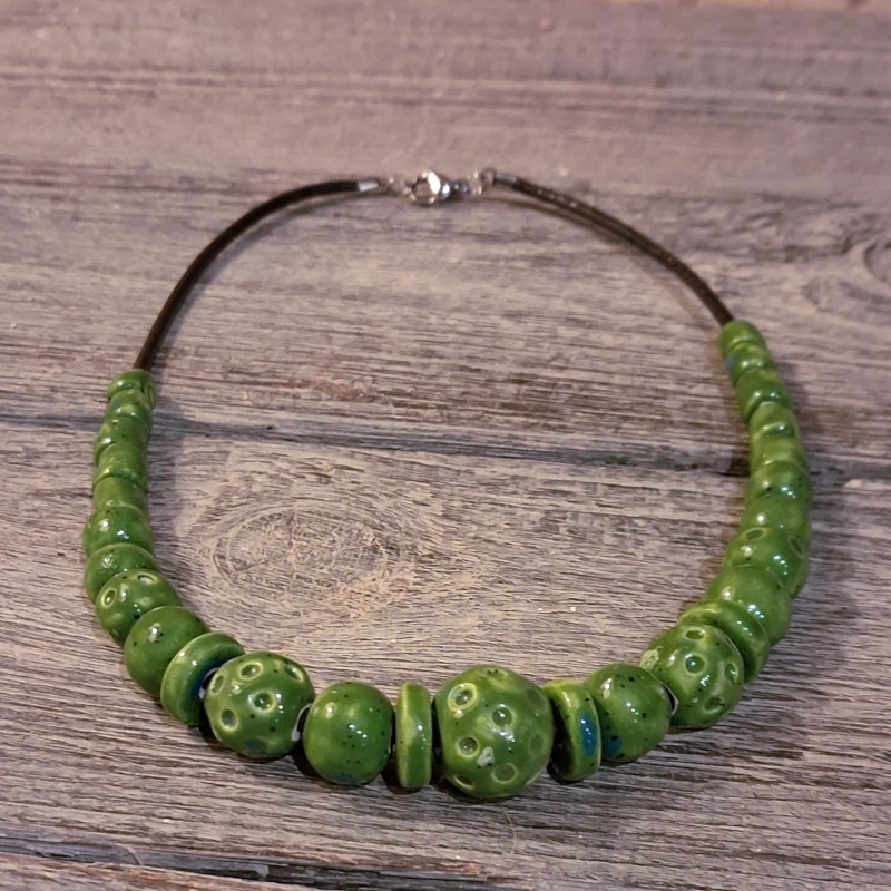 collana verde gioielli ceramica toscana, green necklace ceramic jewels of tuscany