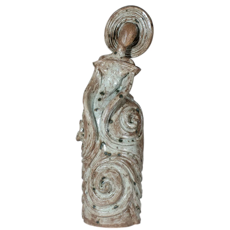 donna ceramica fatta a mano, handcrafted pottery woman
