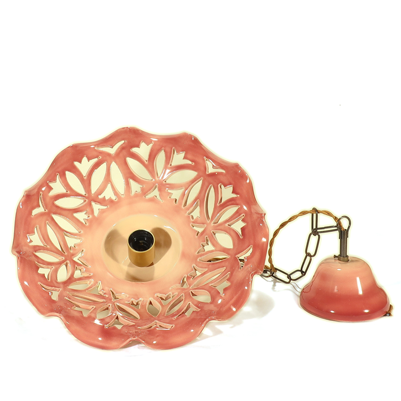 lampadario intagliato bordeaux dipinto a mano in ceramica, carved pendant lamp in ceramic handpainted burgundy color