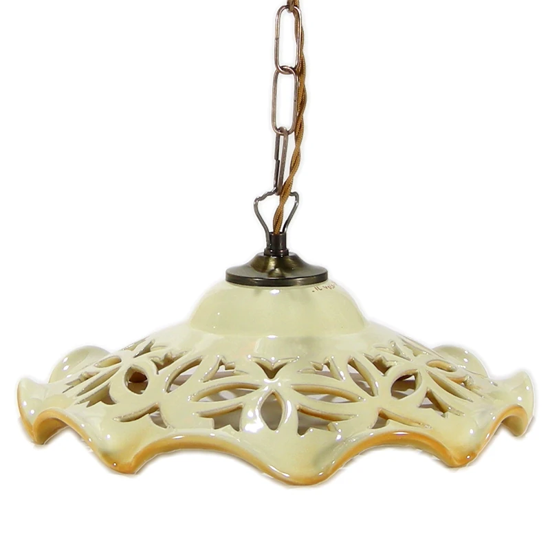 lampadario intagliato ocra ceramica toscana artigianato, ochre carved pendant lamp in ceramic made in tuscany