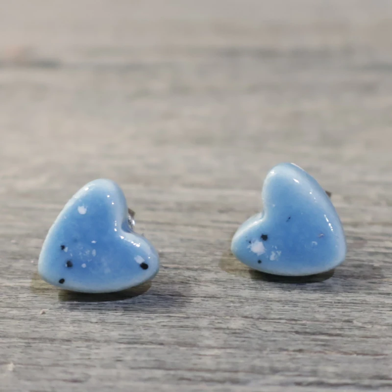 orecchini cuoricino azzurro bijoux ceramica toscana, light blue hearts earrings in ceramic handmade in tuscany