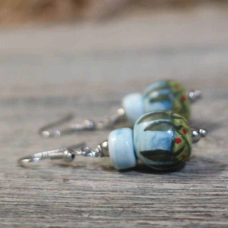 orecchini in ceramica con paesaggio toscana dipinti a mano, tuscany earrings in ceramic hand made in italy