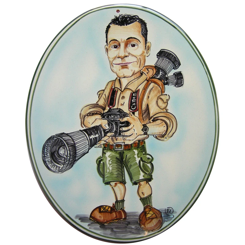 targa ceramica regalo personalizzato fotografo caricatura dipinta a mano, ceramic tile hand painted caricature cartoon style for photographer